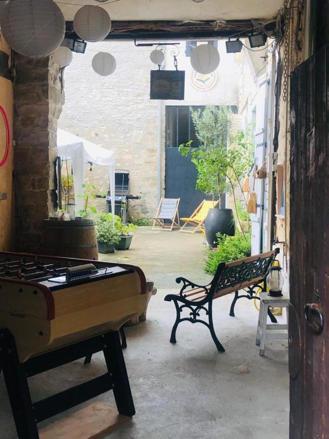 Hôtes de Maïa Chambre et table d'hôtes Moret-sur-Loing Extérieur photo