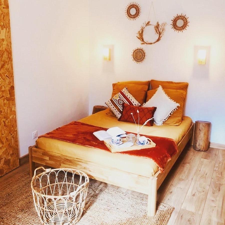 Hôtes de Maïa Chambre et table d'hôtes Moret-sur-Loing Extérieur photo